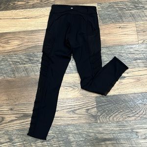 Lululemon Mesh Side High Rise Leggings Size 6/SM